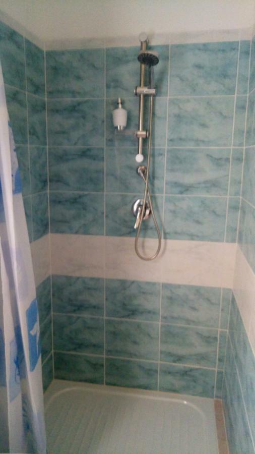Lovelybed Aprilia Bagian luar foto