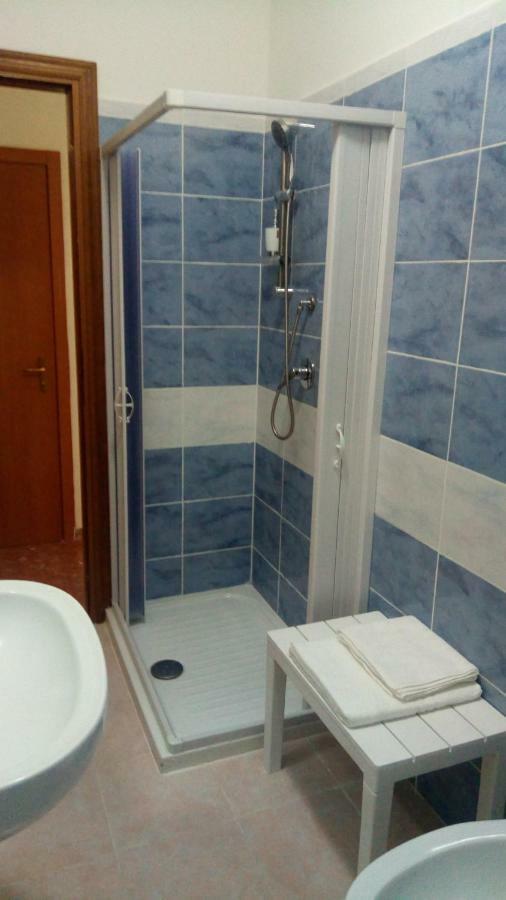 Lovelybed Aprilia Bagian luar foto