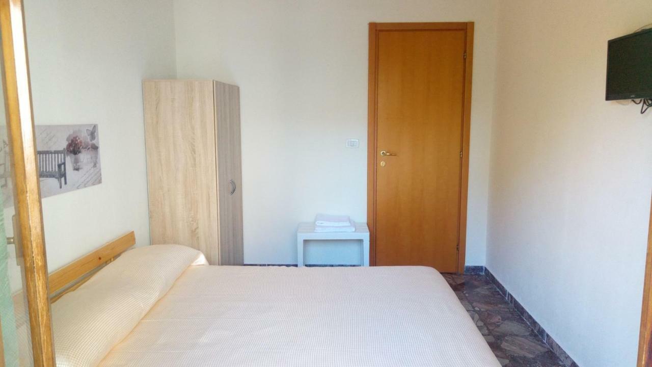 Lovelybed Aprilia Bagian luar foto