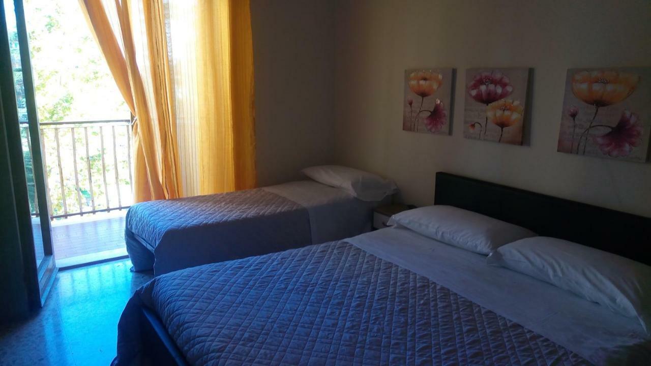 Lovelybed Aprilia Bagian luar foto